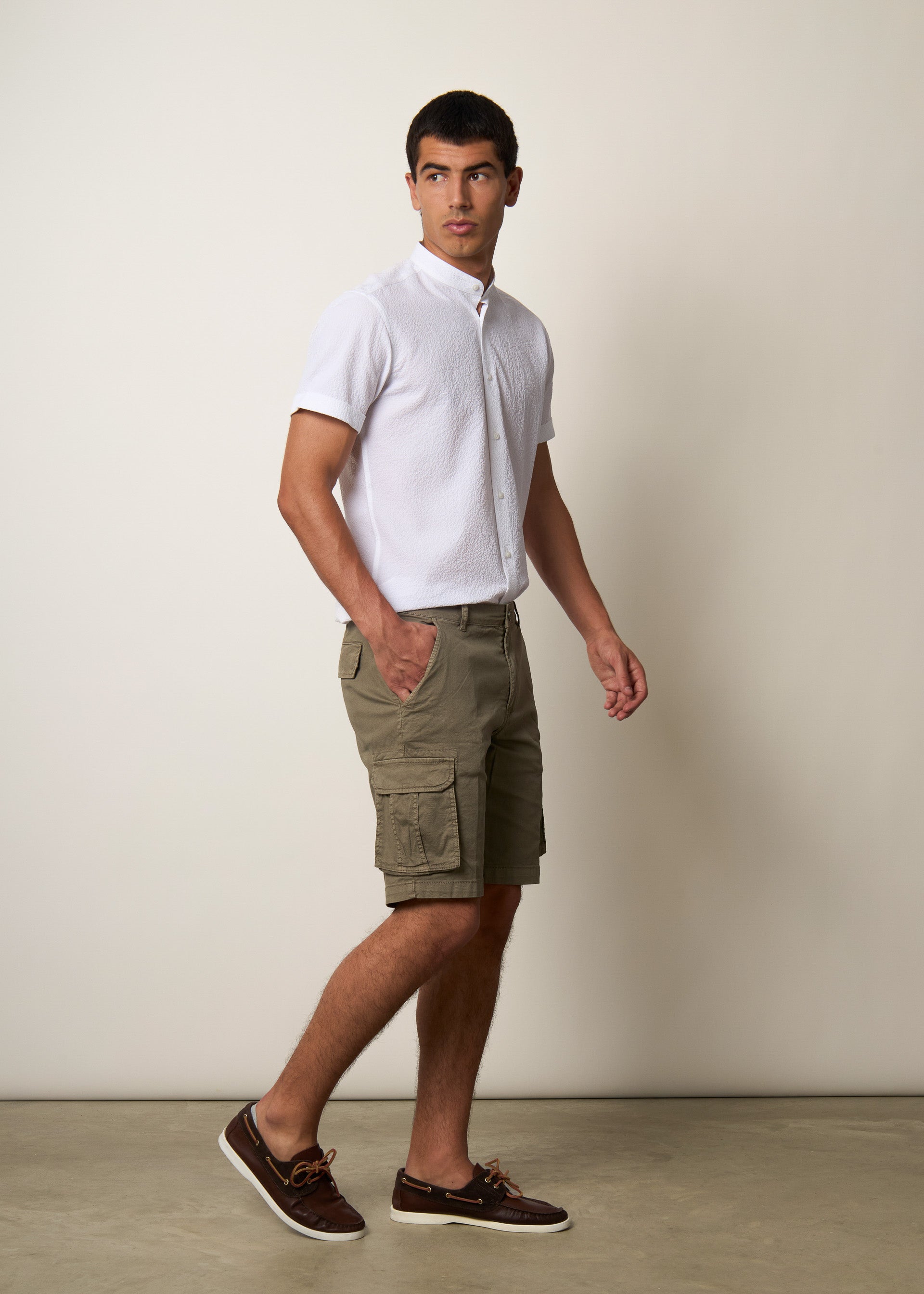 Bermuda cargo con texture