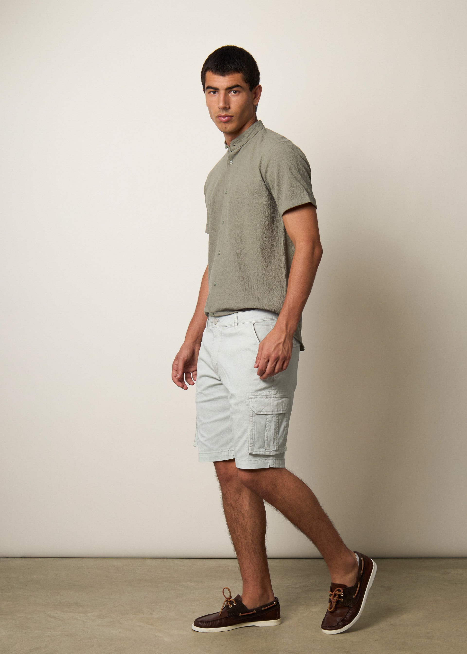 Bermuda cargo con texture