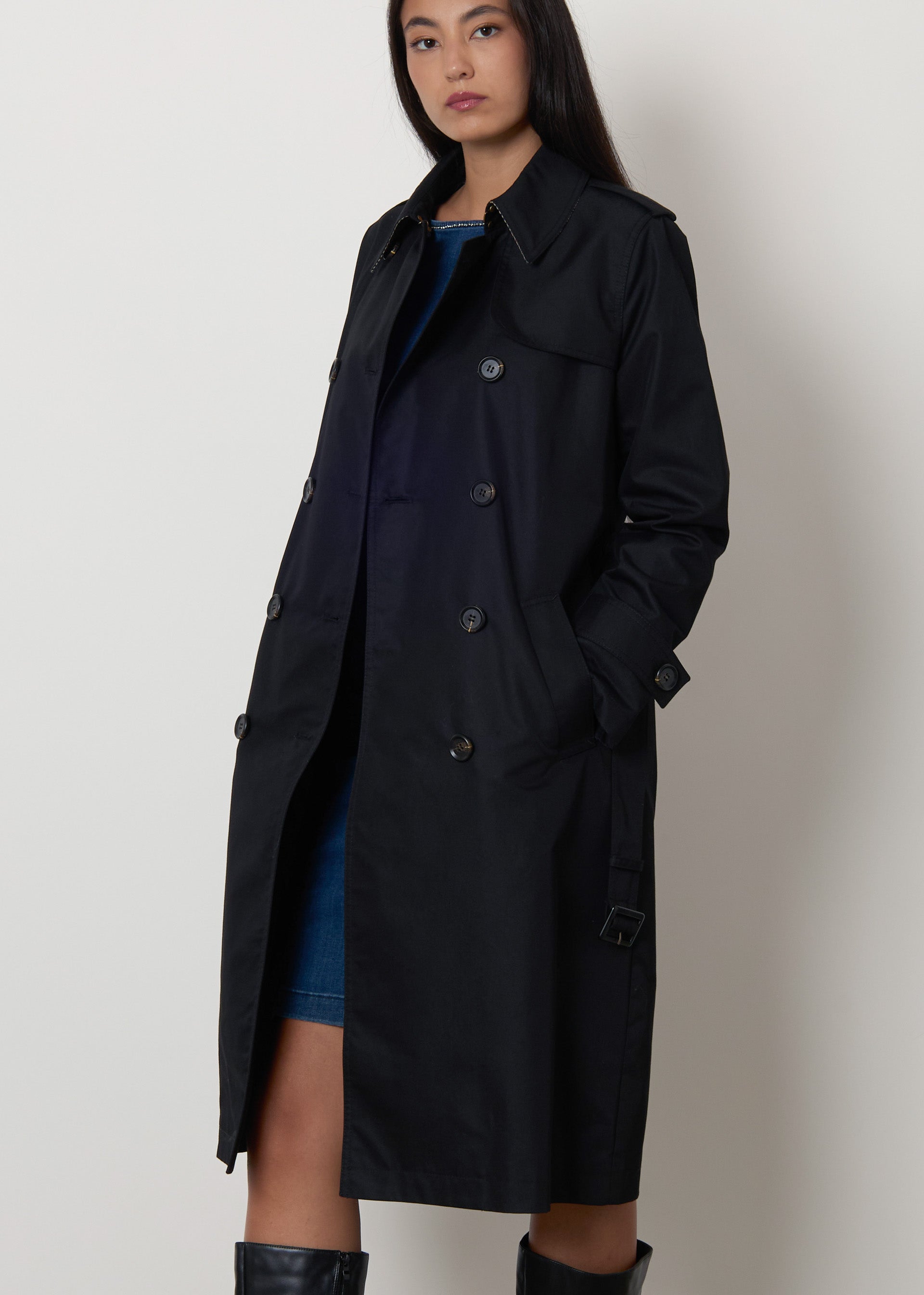 Trench classico con cintura