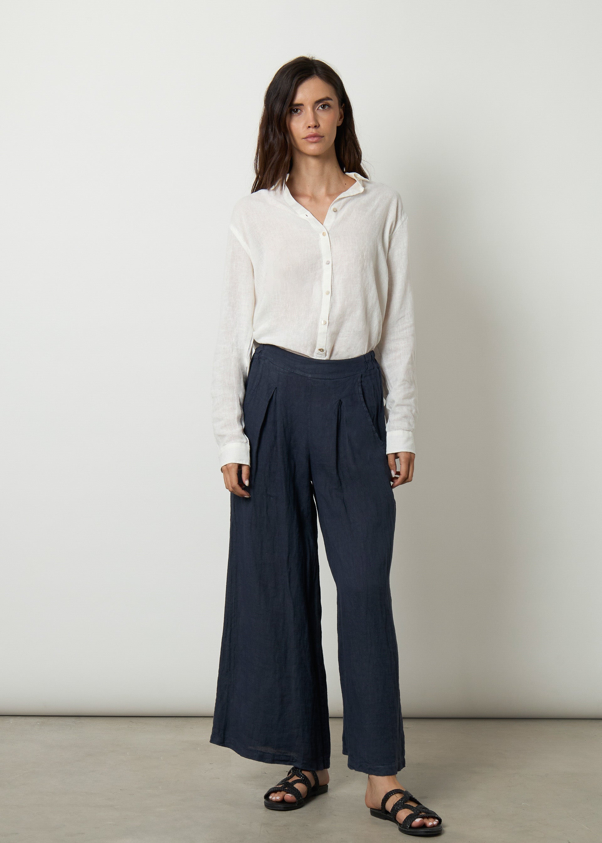 Pantaloni ampi in lino