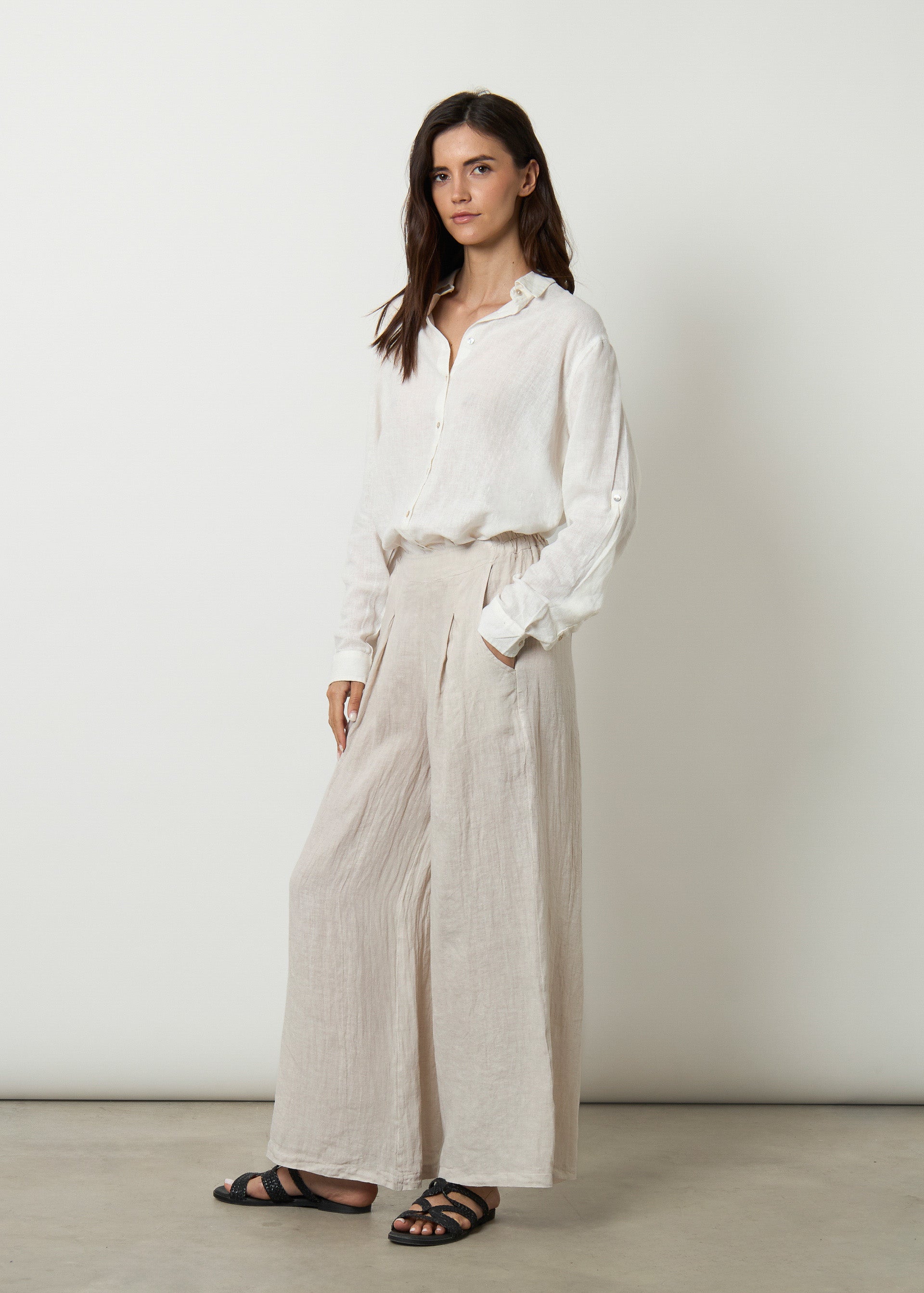 Pantaloni ampi in lino