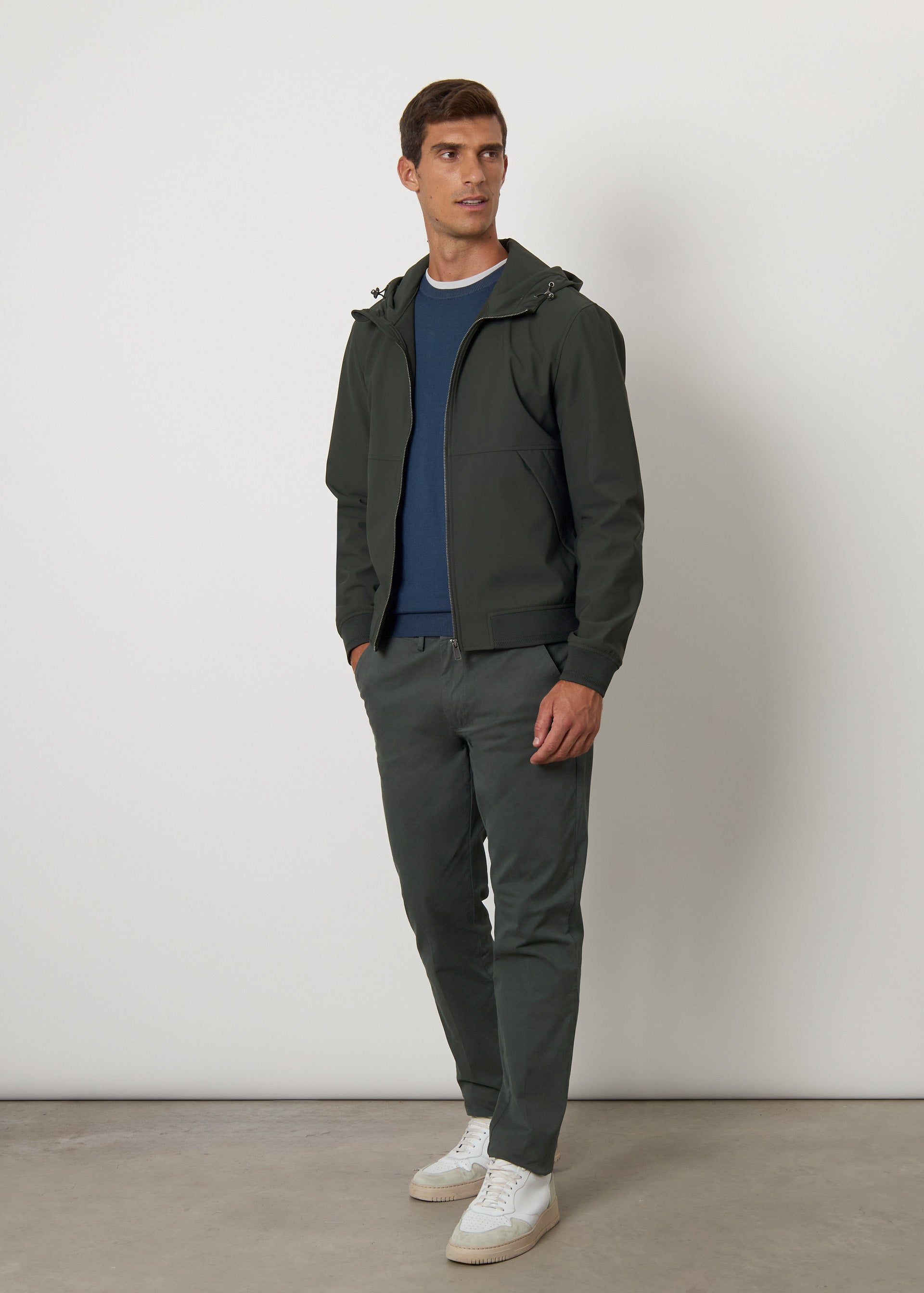 Giubbotto soft Shell con cappuccio