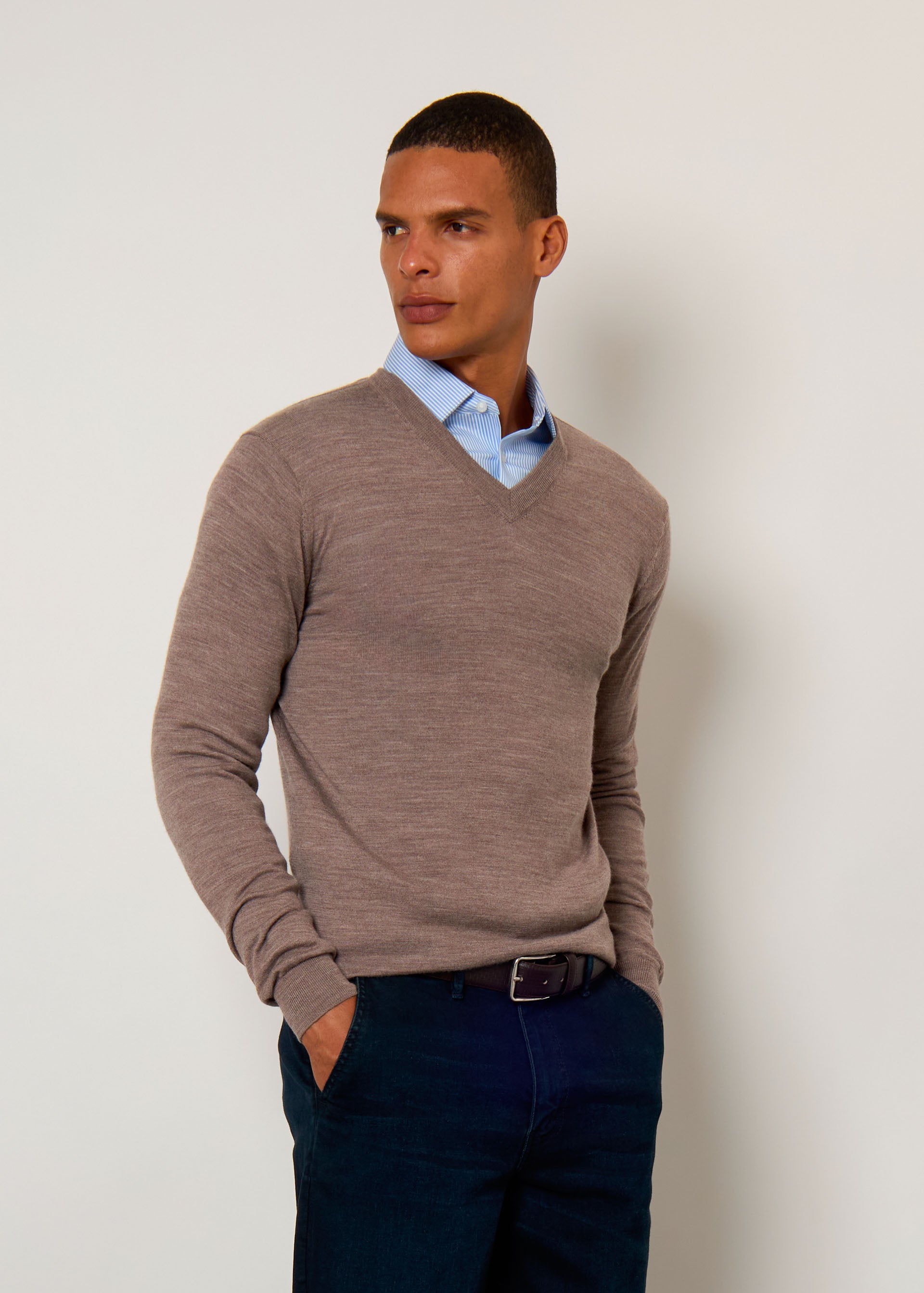 Scollo a V in pura lana Merinos