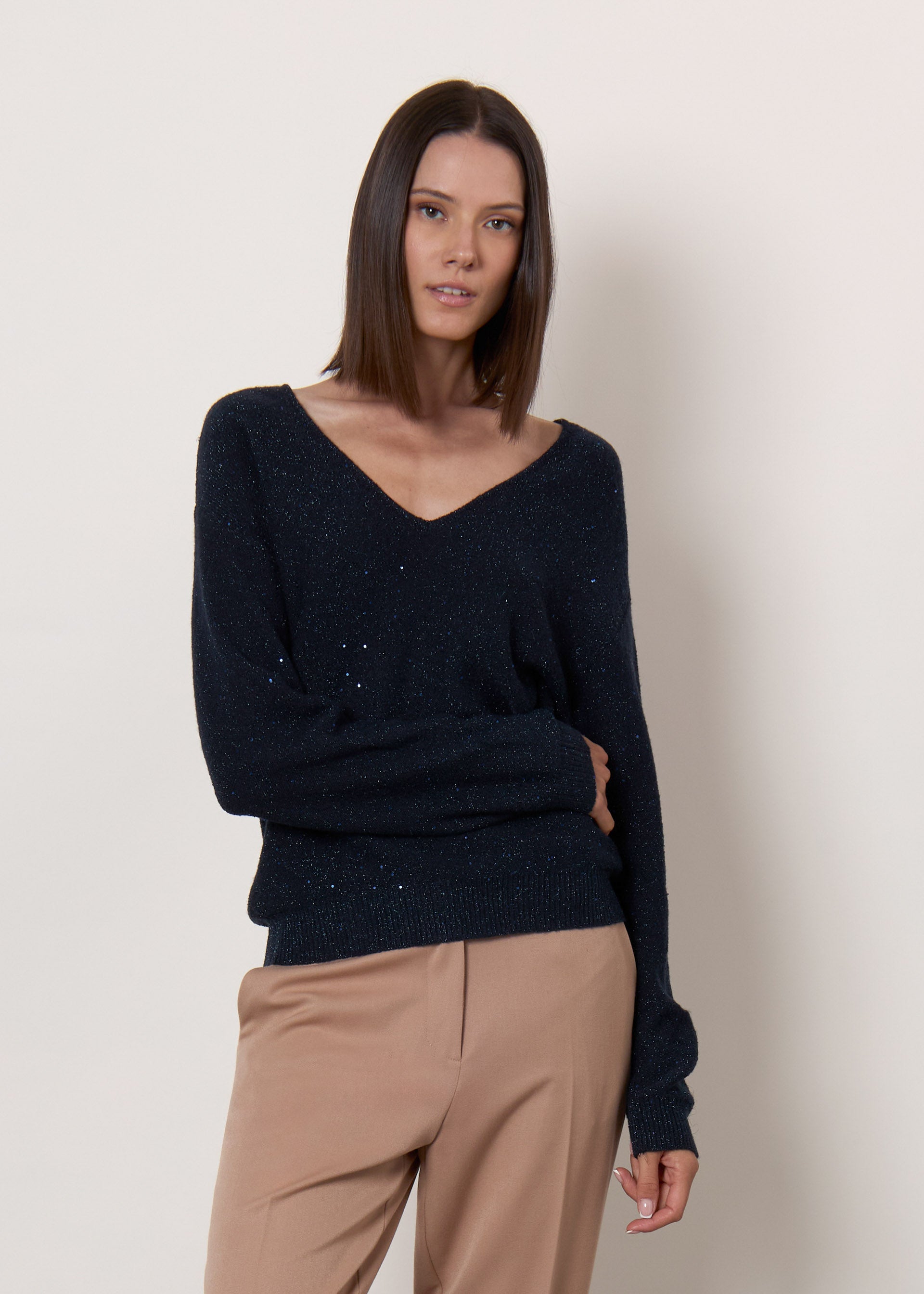 Pullover scollo ampio