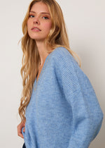 Scollo a V a coste misto lana