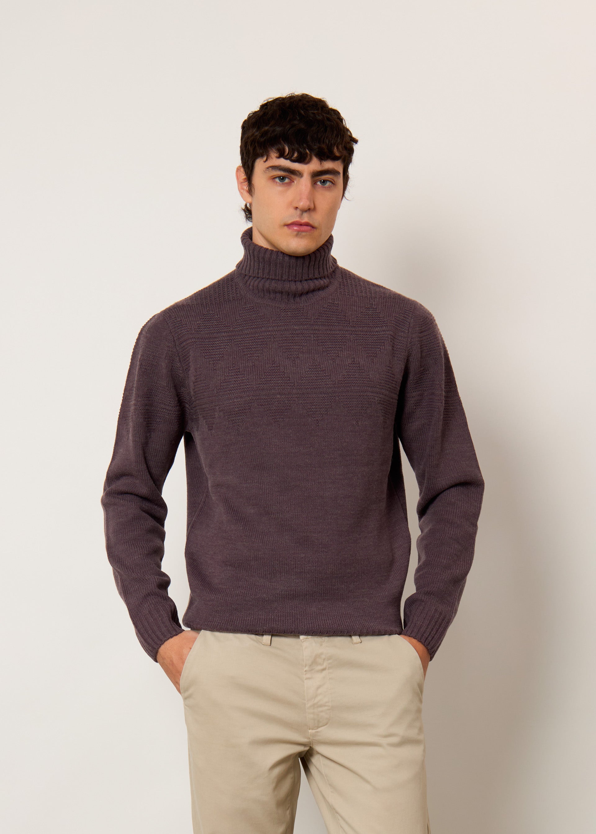 Dolcevita in lana lavorata