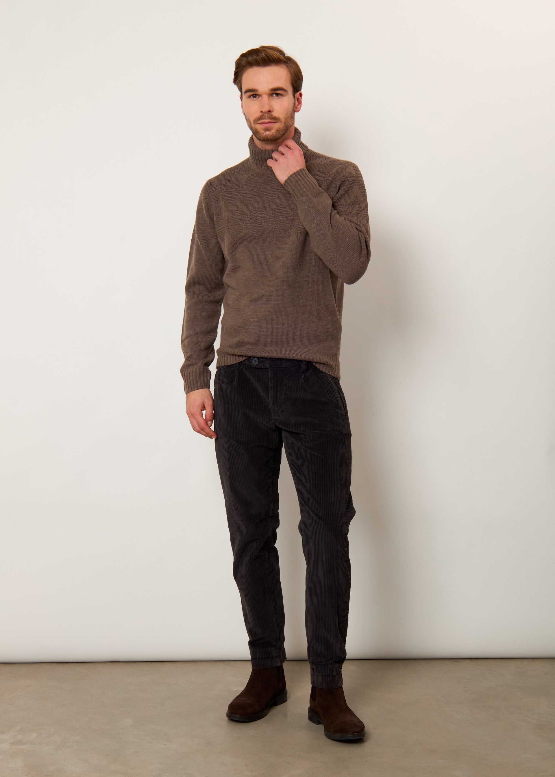 Dolcevita in lana lavorata