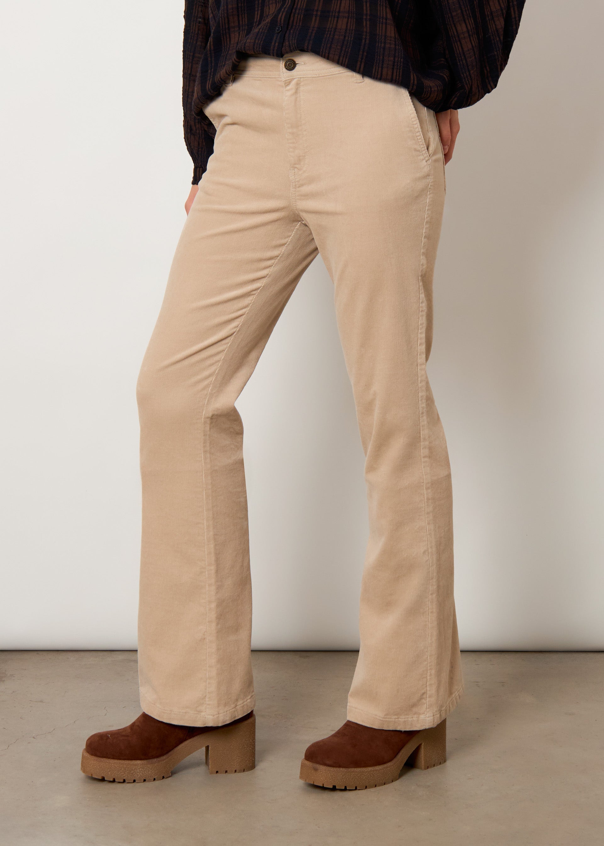 Pantaloni flare in velluto