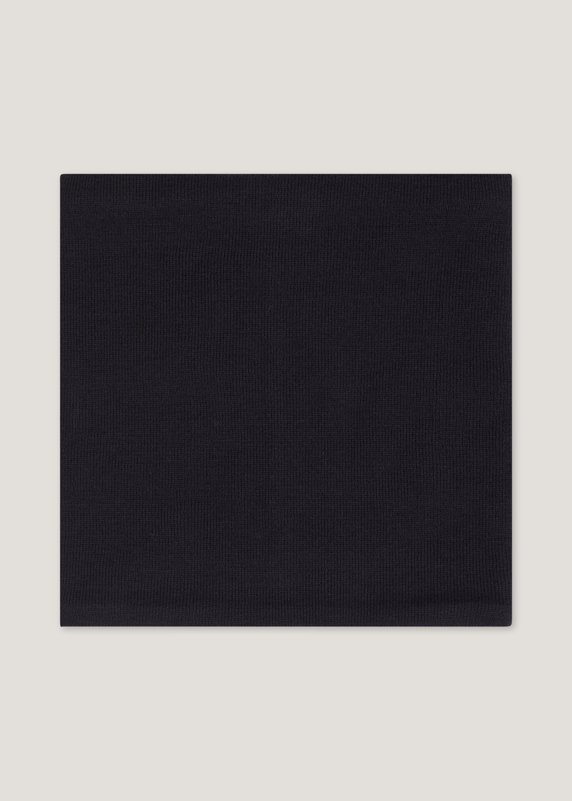 Collo in maglia rasata