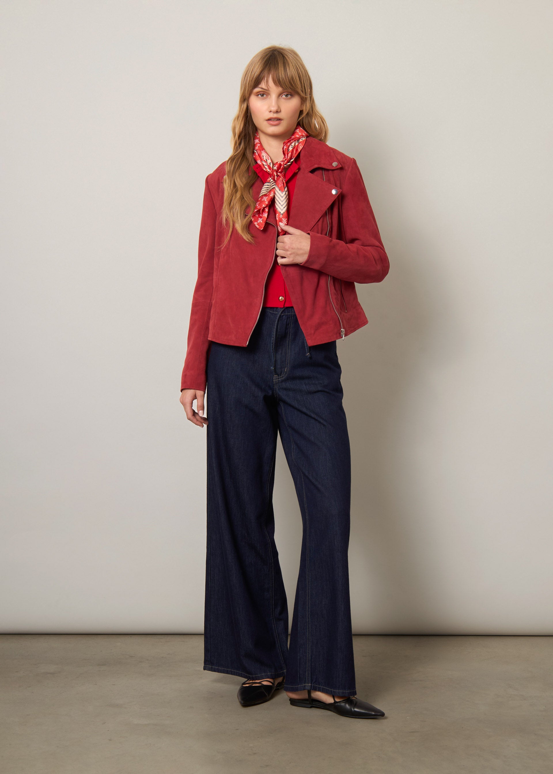 Biker in vera pelle scamosciata