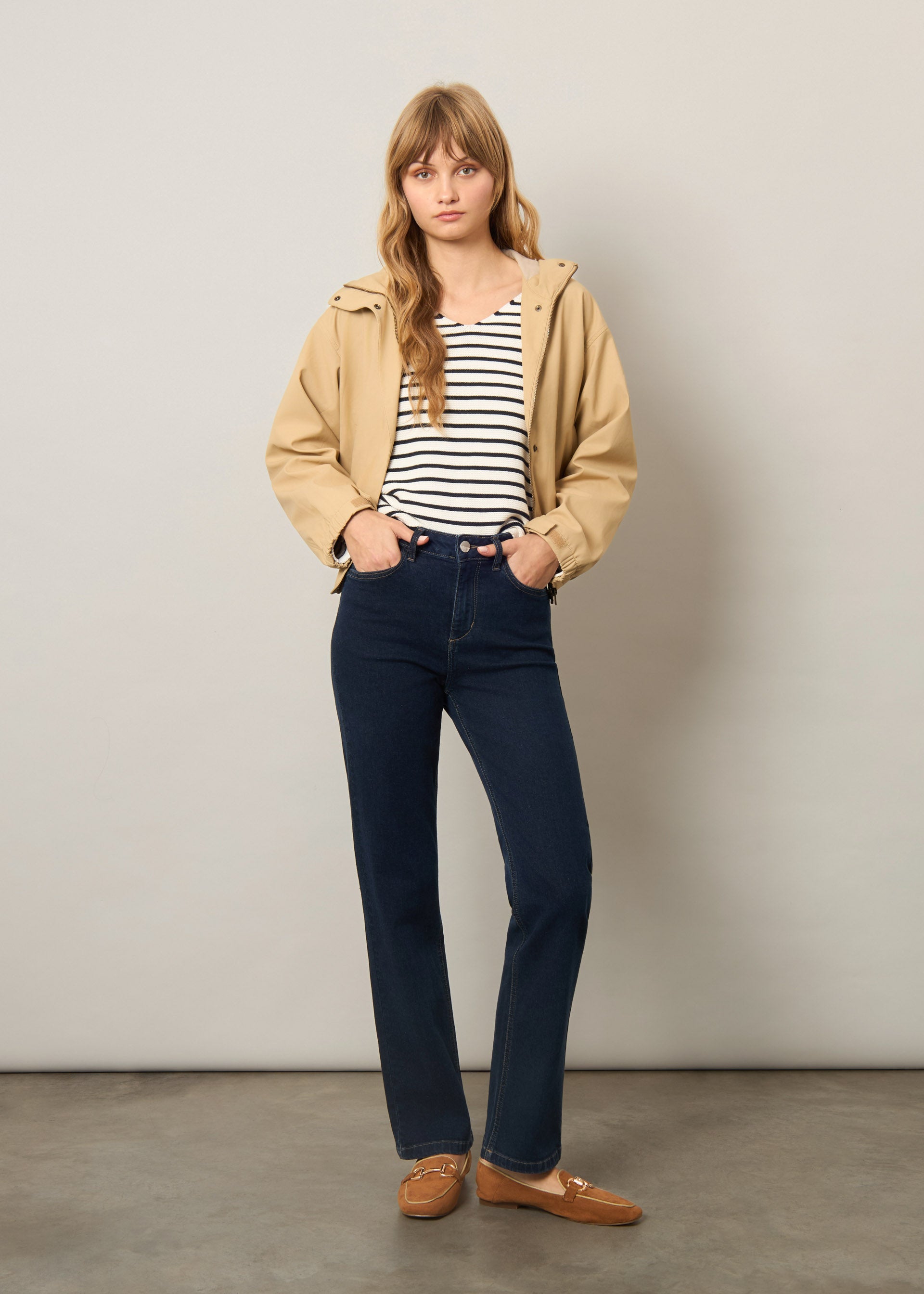 Jeans regular fit a vita alta