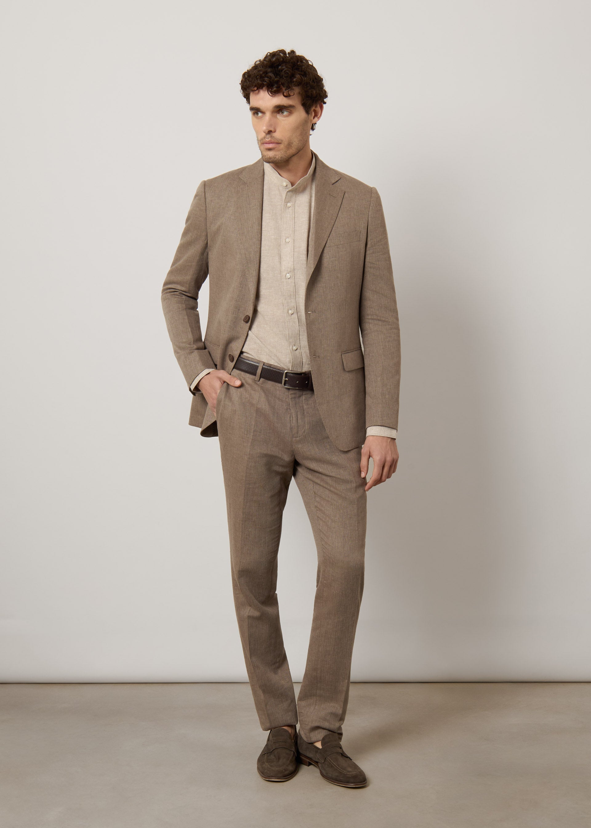 Completo in lino e cotone slim fit