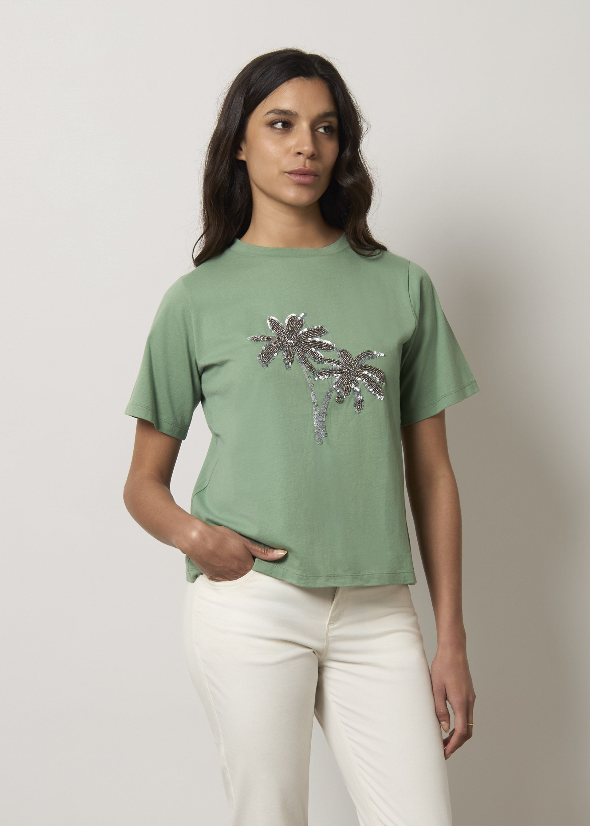 T-shirt in puro cotone con applicazioni