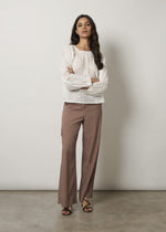 Blusa in mussola ricamata