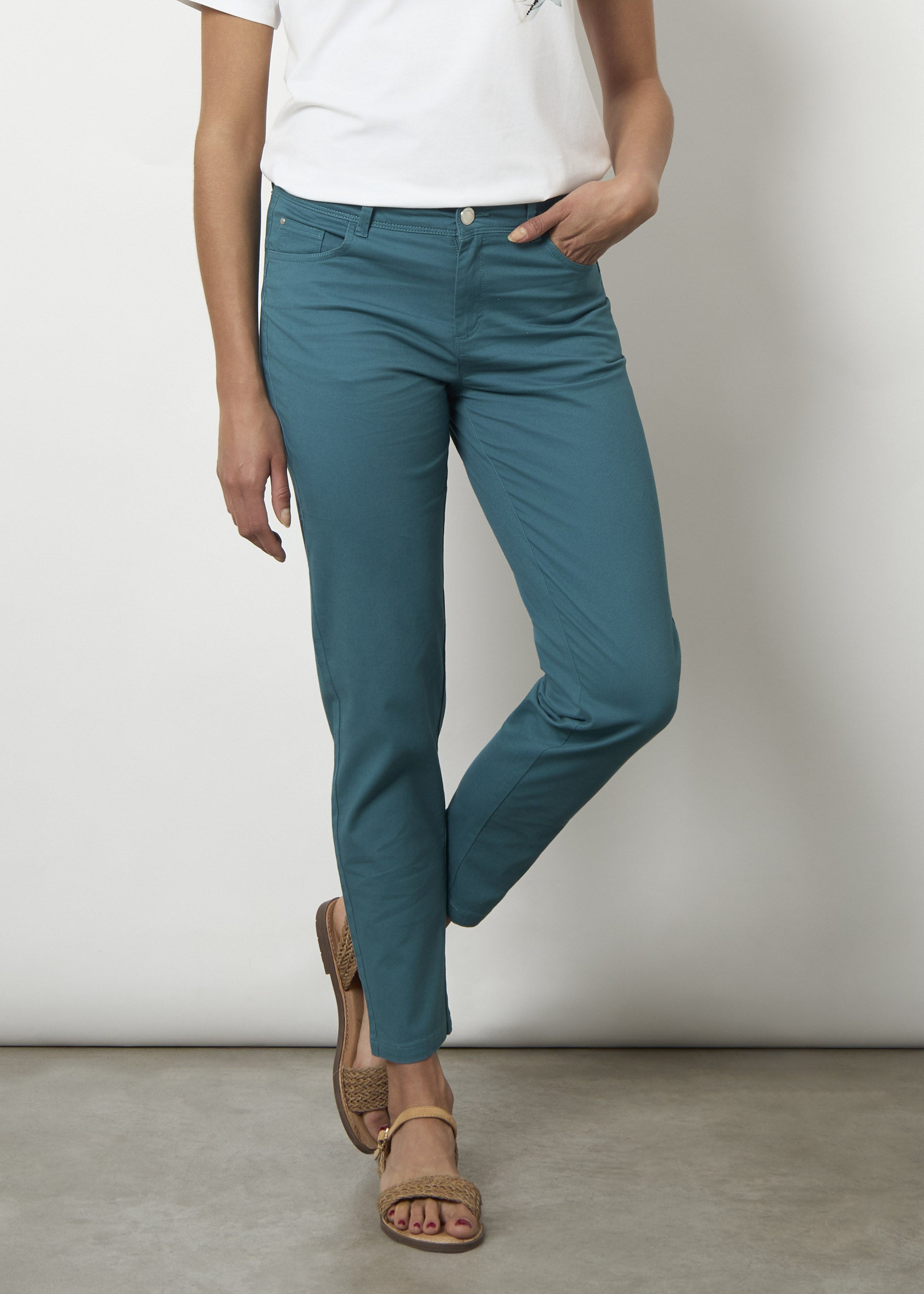 Pantaloni slim fit in cotone stretch