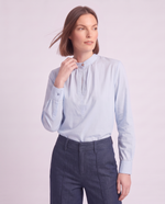 Blusa con maniche lunghe