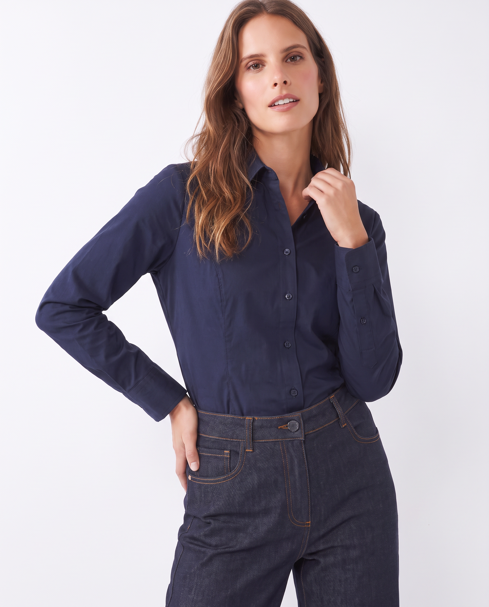 Camicia basica con bottoni gioiello