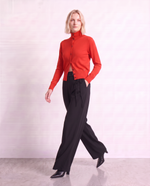 Pantaloni ampi con pieghe