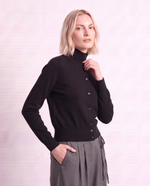 Cardigan collo lupetto con bottoni