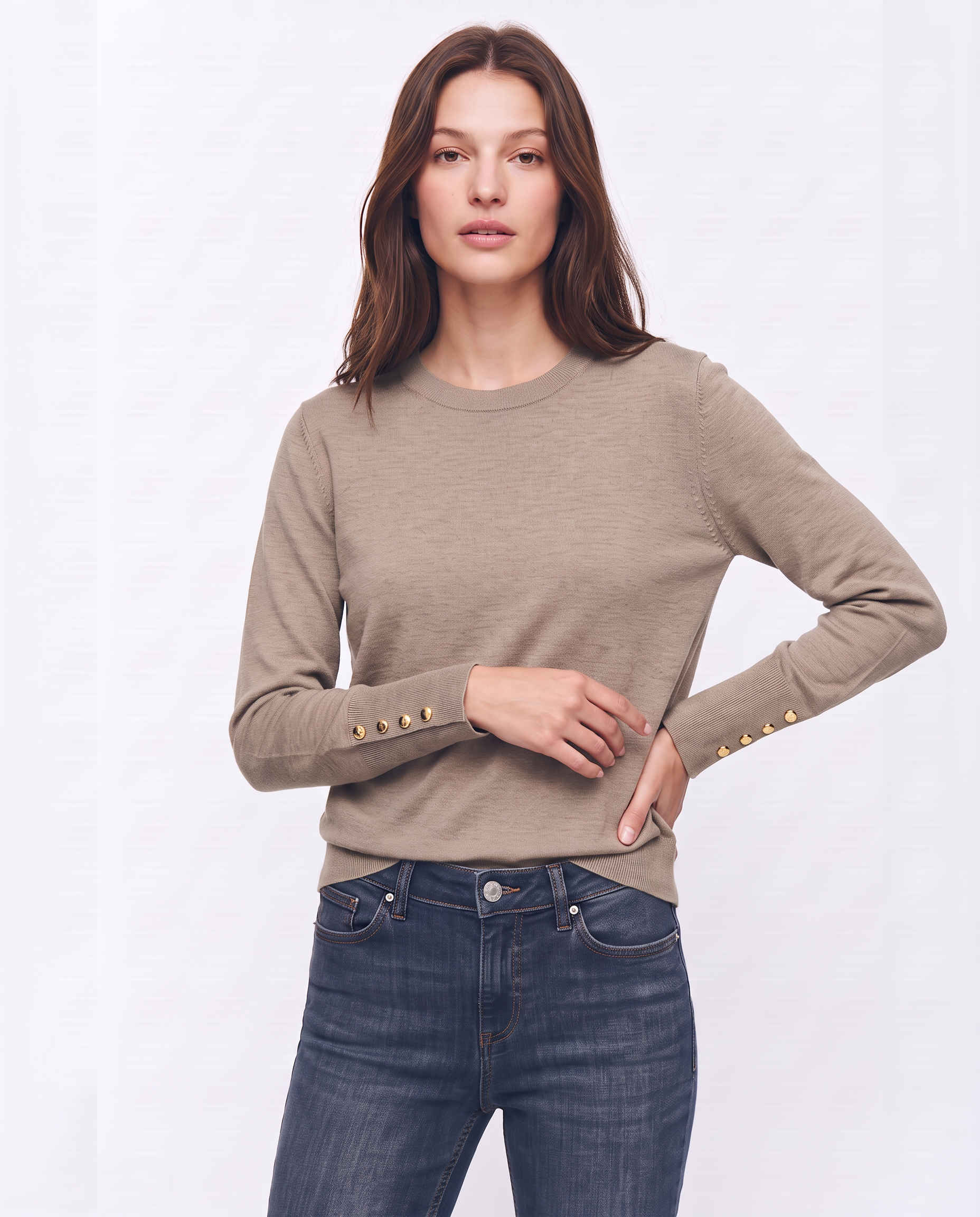 Maglia girocollo con bottoni ai polsini