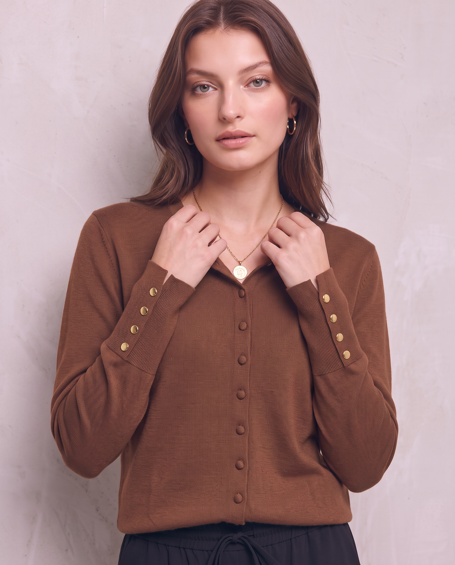 Cardigan a manica lunga con bottoni