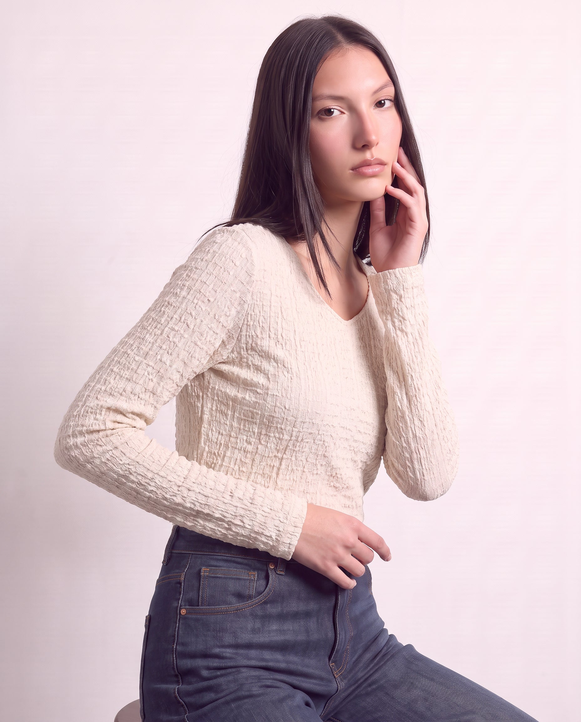 T-shirt aderente in pizzo
