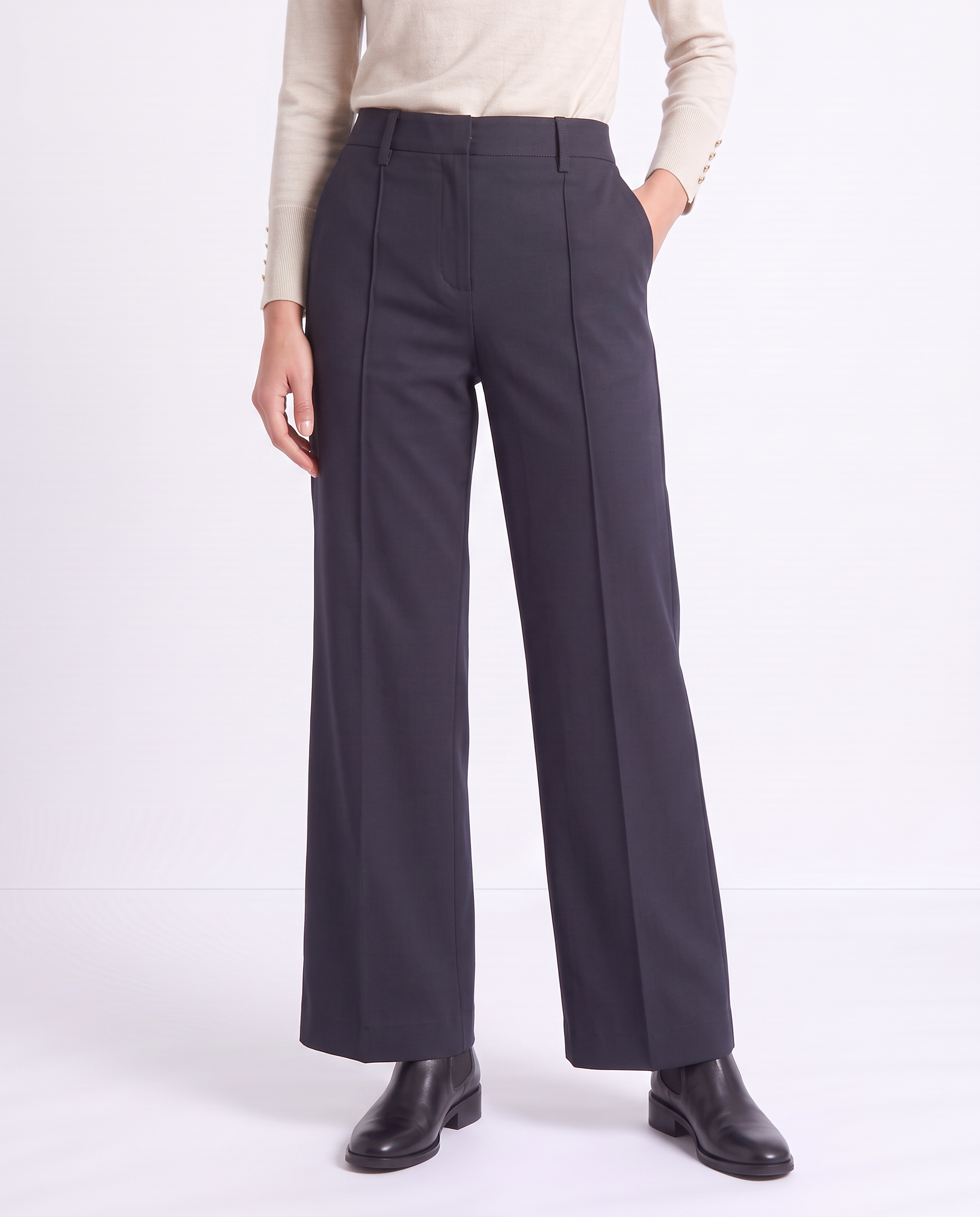 Pantaloni a gamba dritta con pieghe