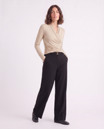 Pantalone a gamba larga con fibbia