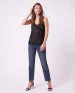 Top in raso con pizzo