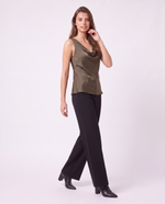 Top in raso con scollo drappeggiato